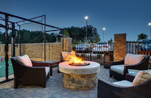 Rock Hill Apartment | King Suite Great for Business Travelers! Free Breakfast Buffet. Indoor Pool