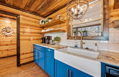 Broken Bow Cabin | King Suites, Game Room, Fire Pit, Pet Friendly