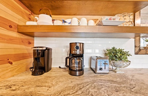 Broken Bow Cabin | King Suites, Game Room, Fire Pit, Pet Friendly