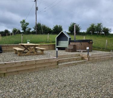 Omagh House | Kingarrow Cottage