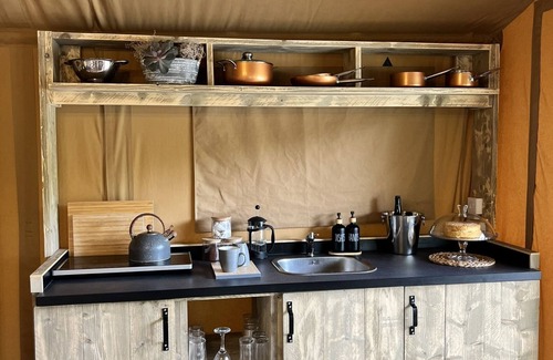 Whitney-on-Wye Apartment | Kingfisher Safari Tent