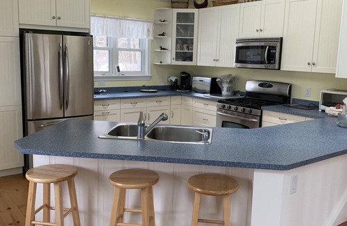 Ivy Lea House | Kings' Landing Cottage in the Thousand Islands