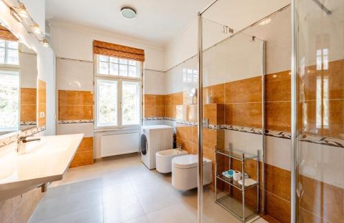 Karlovy Vary Apartment | Kings Retreat Royal Stay in Karlovy Vary