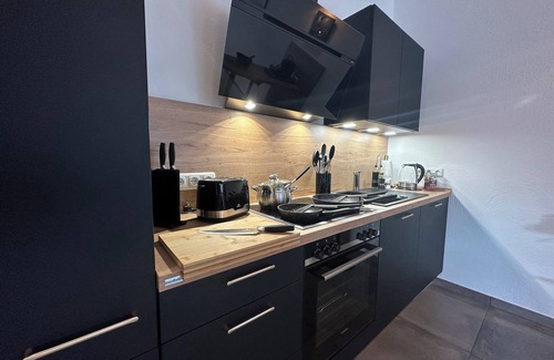 Euskirchen House | KingSize, Full Kitchen, WorkSpace 750MBit, Netflix, Centrum,