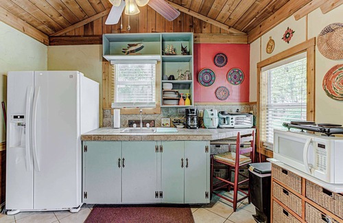 Kingsland House | Kingsland Duo – 2 Cottages in 1 w/Lakeview!
