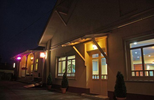 Nagykoros Bed & Breakfast | Kinizsi Panzió