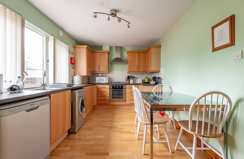 St. Andrews Ski Chalet | Kinnessburn Villa
