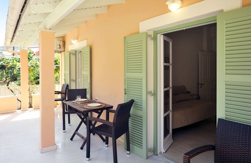 Kassiopi Apartment | Kipos Apartments (Front View)