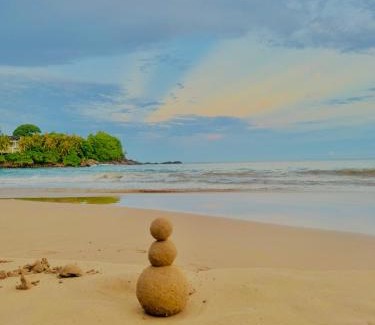 Dondra House | Kiralawella Beach Inn