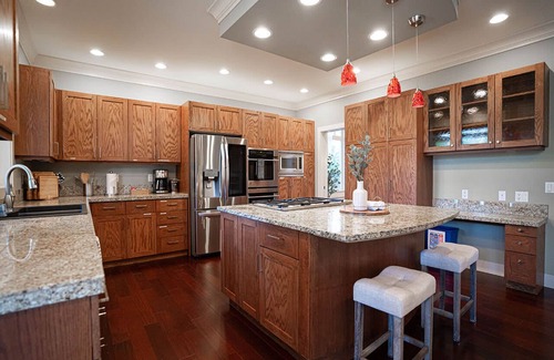 South Juanita House | Kirkland's Expansive Custom Built Home Near Juanita