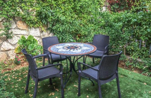 Kiryat Tiv'on Apartment | Kiryat Tivon, Close by - Oranim College + parking