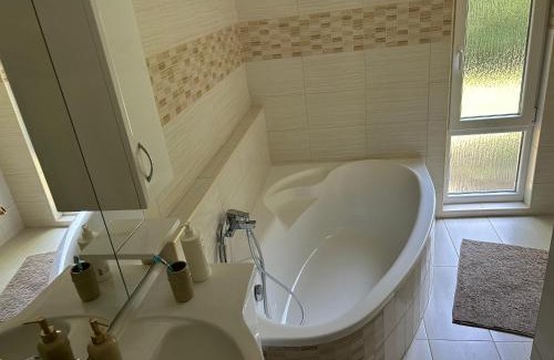 Balatonvilagos House | Kisvirág Vendégház