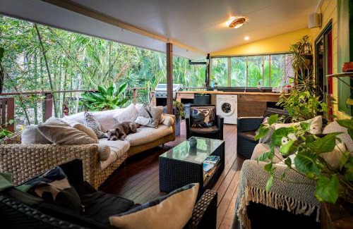 Agnes Water House | Kitesurf 1770 Beach House Stay and Investment Opportunity