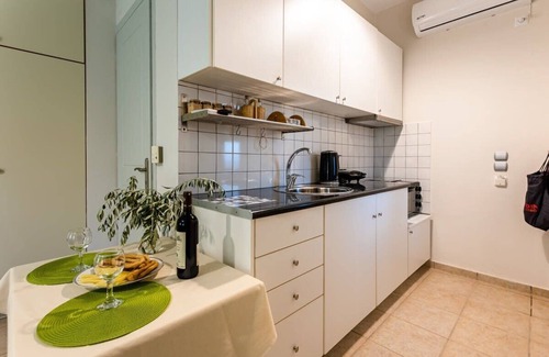 Kitries House | Kitries Summer Getaway - Eden Seaside Suite