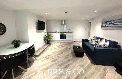 Fleetwood Apartment | Kittiwake