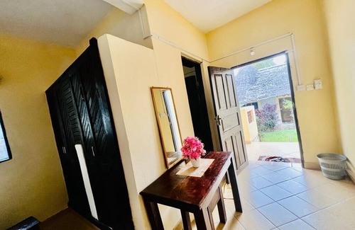 Galu Kinondo Cottage | KIVULI VILLAS DIANI