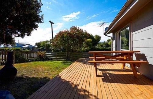 South Bay Cottage | Kiwi Bach in South Bay