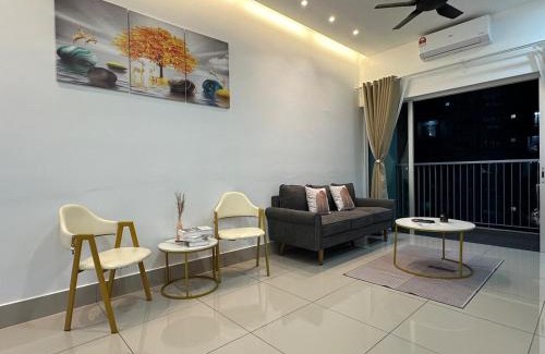 Salak South Apartment | KL ,2BR 2Bath Condo ,Razak city ,TV box&Pool