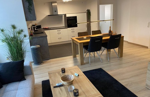 Kaiserslautern Apartment | KL36: Modern 2 Bedroom Downtown Apartment