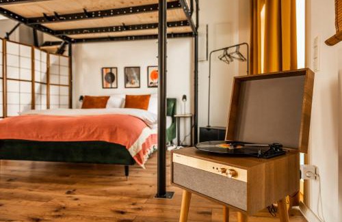 Ostviertel Apartment | Klassen Stay - Exklusives Loft - XXL Leinwand - 4 km Messe, 1,5 km HBF