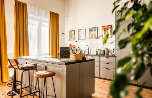 Ostviertel Apartment | Klassen Stay - Exklusives Loft - XXL Leinwand - 4 km Messe, 1,5 km HBF
