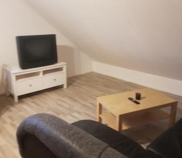 Much Apartment | kleine Ferienwohnung - Apartment auf Pferdehof in Much