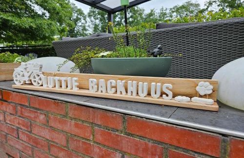 Uplengen House | Kleines Ferienhaus Luettje Backhuus 35516