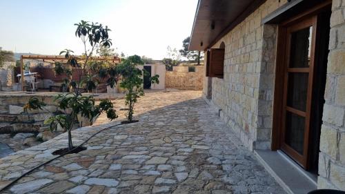 Pareklisia House | Kleos