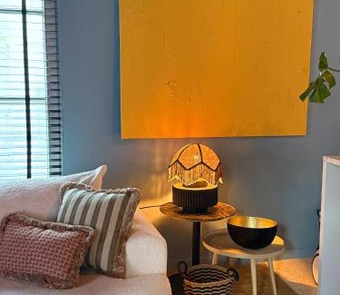 Antwerp Apartment | Kleurrijke nieuwe woonst in hartje Antwerpen