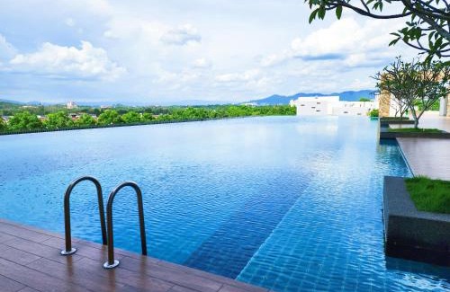 Nilai Apartment | KLIA LILI Residensi 5 Plus 2 PAX with Splendid Pool