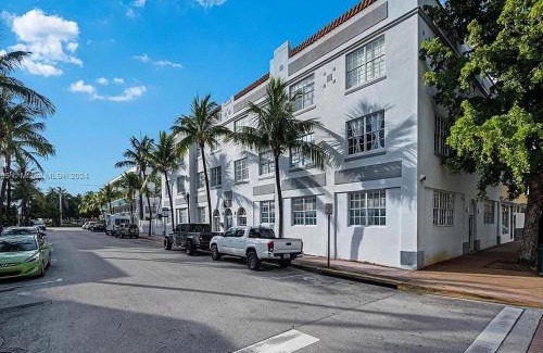 South Pointe Apartment | Knickerbocker 102