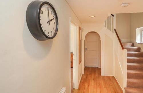 Maidstone House | Knights Cottage