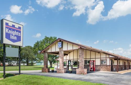 Chanute Hotel | Knights Inn - Chanute