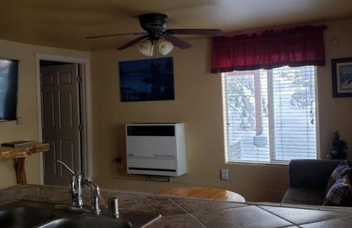 Castle Glen Estates Apartment | Knotty Pine Cabin, 5 min to Lake and Ski, in serene Big Bear Lake with WiFi.