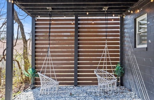 Knoxville House | Knox Retreat ~ Cozy Home w/Outdoor Entertainment