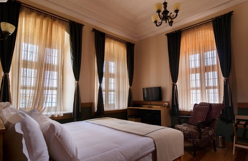 Candarli Hotel | Koçanlı Köşkü