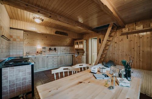 Kamnik Ski Chalet | Koča Kronca - Velika planina