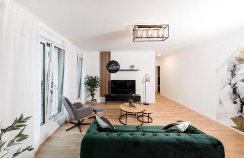 Boeblingen Apartment | koCASA-Apartments 01, City-Center Böblingen, Stellplatz, Balkon, Waipu-Tv