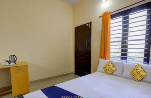 Anchal Hotel | Kochu Mariya Residency
