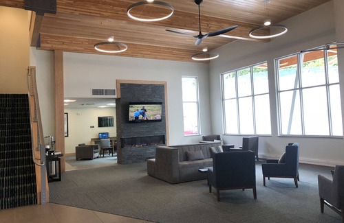 Kodiak Hotel | Kodiak Compass Suites