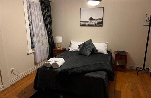 Kohatu Bed & Breakfast | Kohatu Flat Rock Cafe, Bar and B&B