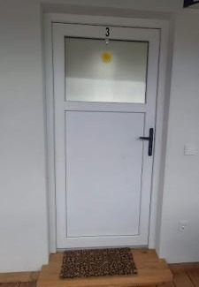 Sarvar Apartment | Koller Apartmanház
