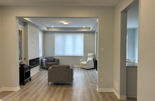 Ottawa Division House | Kolopizo Lounge - Deluxe Studio