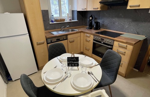 Neu-Ulm Apartment | Komfortable Ferienwohnung für Familien und Reisegruppen Stadtmitte Neu-ulm
