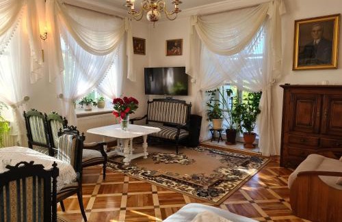 Naleczow House | Komfortowe Pokoje Samoniówka