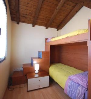 San Zeno House | Komote