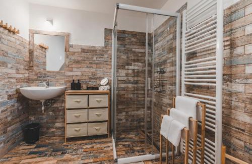 Cesky Krumlov Apartment | Konekt Apartment