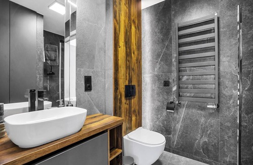 Konstancin-Jeziorna Apartment | Konstancin-Jeziorna Modern Apartment