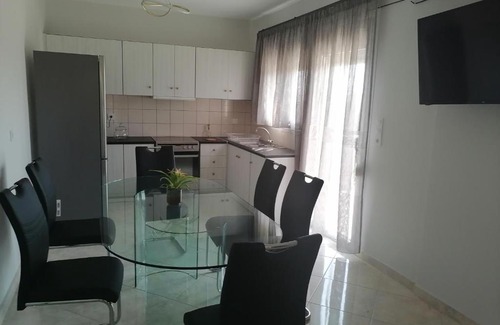 Kanali House | Konstantina