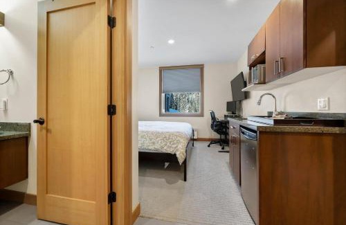 Sun Peaks Cabin | Kookaburra Lodge #302 By Bear Country